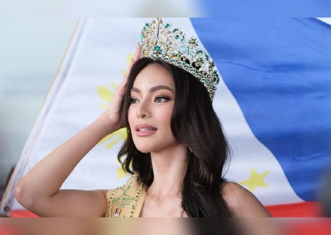 **ESTILO 3 – Palabra clave inicial** 
**TRIUNFA**: Filipina Emma Tiglao gana corona de Miss Grand International 2025 en Bangkok