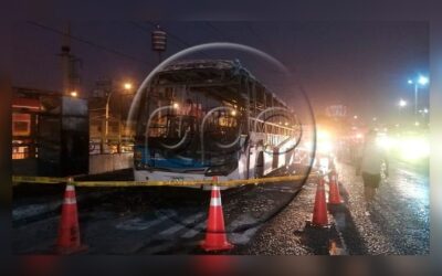 BUS de Etsibosa se INCENDIA en Puente Nuevo: se investigan distintas hipótesis