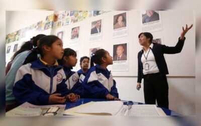 Educación en Perú: clave para democracia, seguridad y crecimiento económico